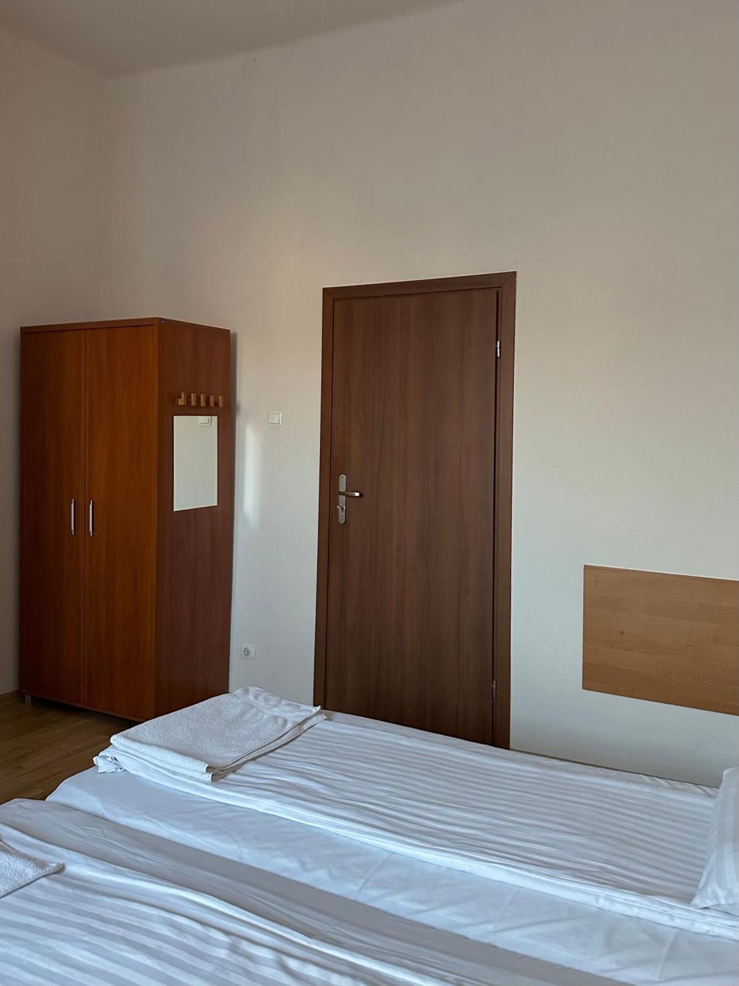 Hotel Haga تشينستوخوفا المظهر الخارجي الصورة