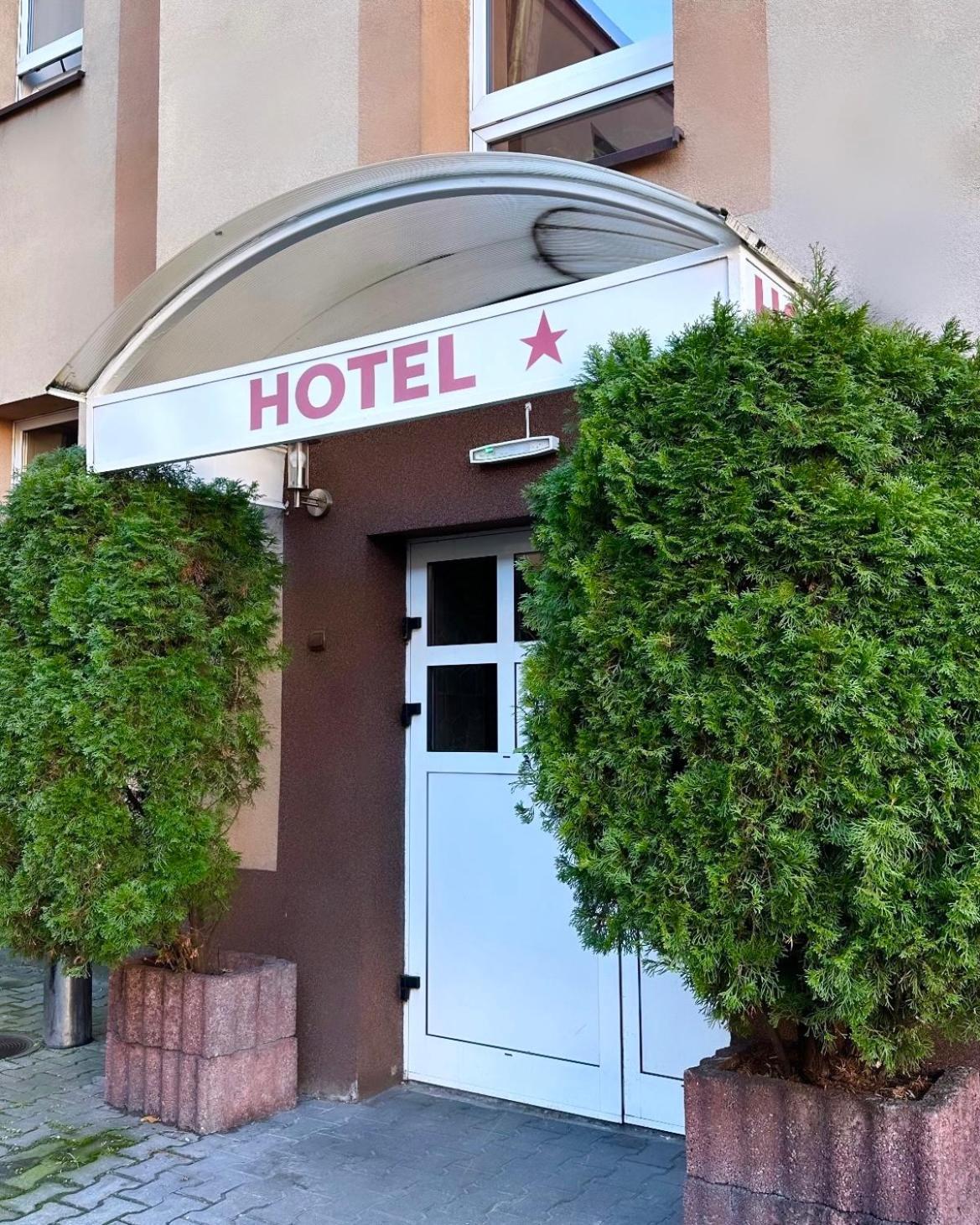 Hotel Haga تشينستوخوفا المظهر الخارجي الصورة