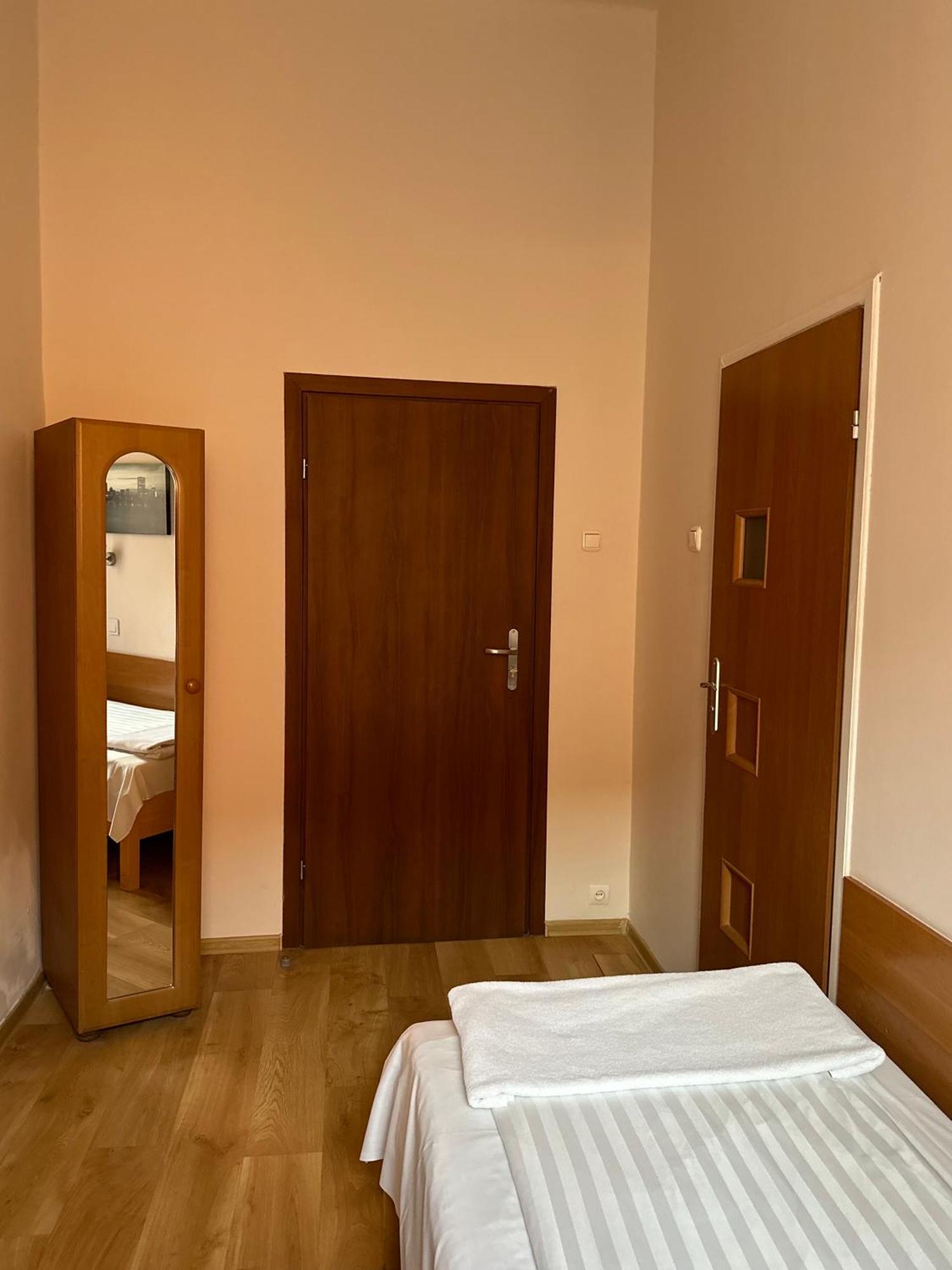 Hotel Haga تشينستوخوفا المظهر الخارجي الصورة